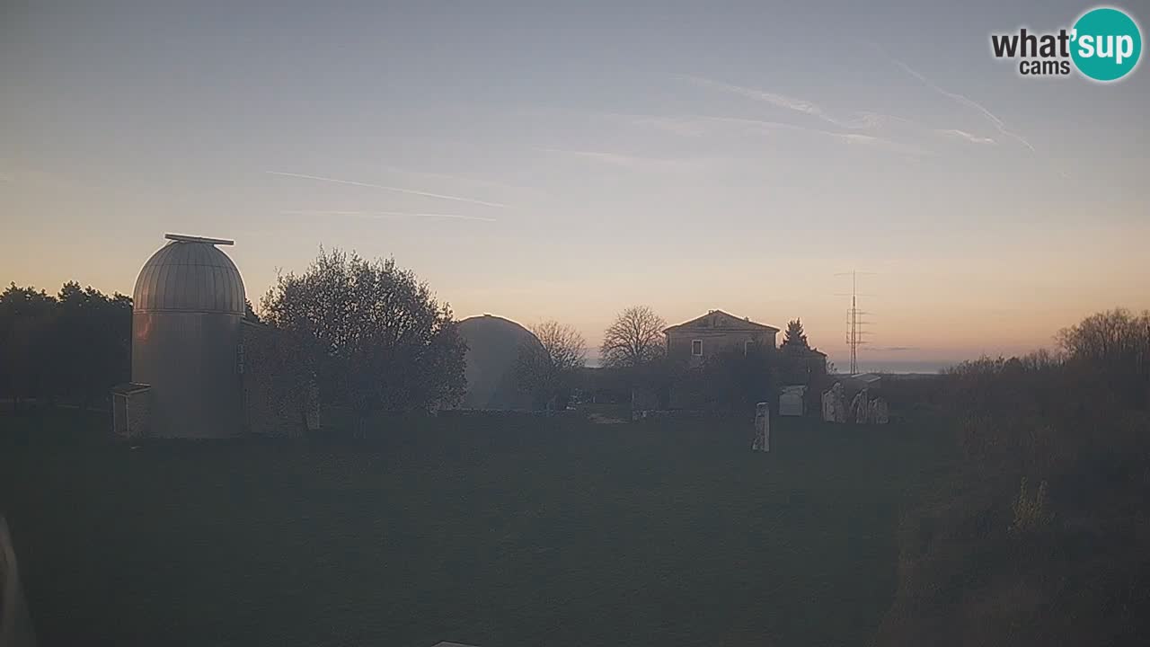 Višnjan Observatory Live Webcam – Explore the Sky, Asteroids, Comets, and Meteoroids