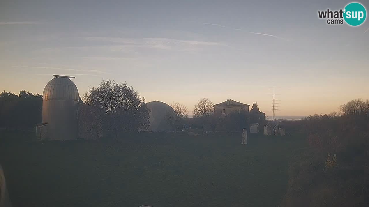 Višnjan Observatory Live Webcam – Explore the Sky, Asteroids, Comets, and Meteoroids