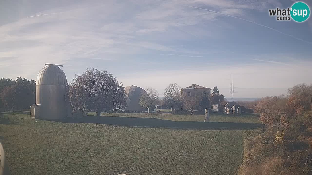 Cámara web en vivo del Observatorio de Višnjan: explora el cielo, los asteroides, cometas y meteoroides