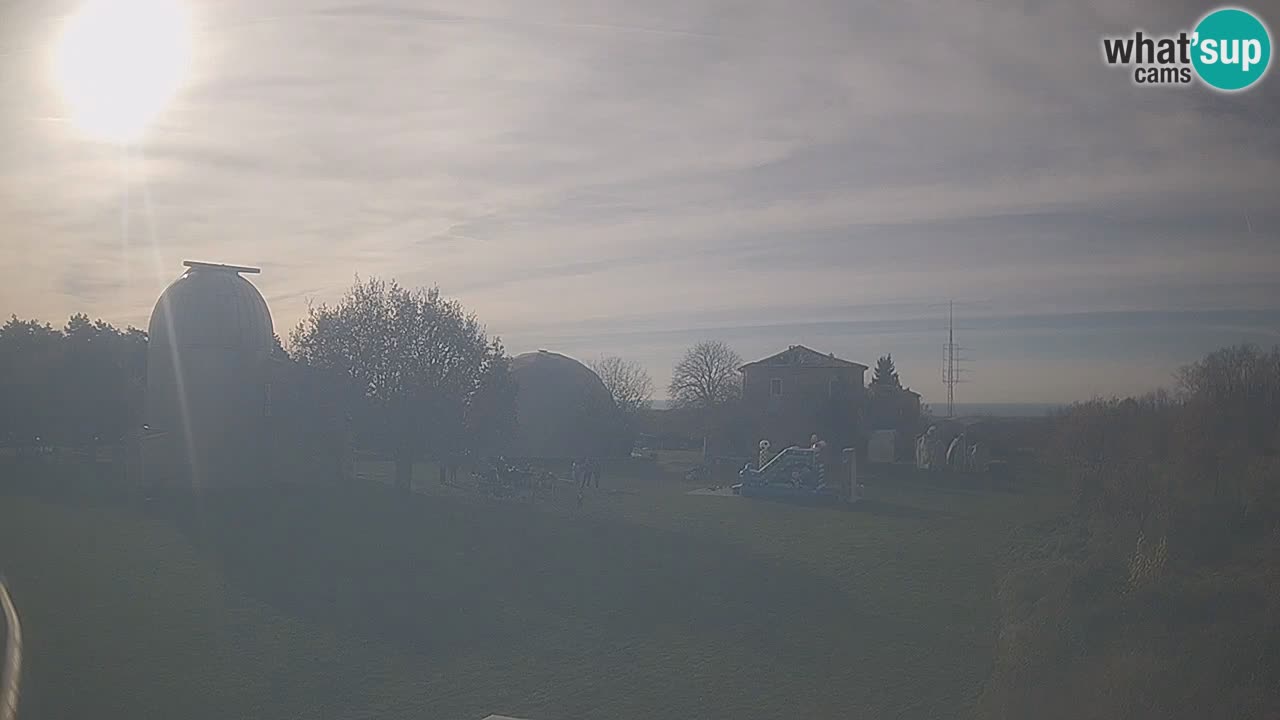 Cámara web en vivo del Observatorio de Višnjan: explora el cielo, los asteroides, cometas y meteoroides