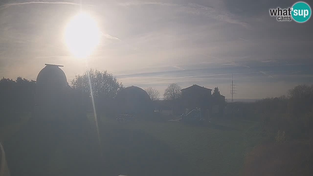 Cámara web en vivo del Observatorio de Višnjan: explora el cielo, los asteroides, cometas y meteoroides