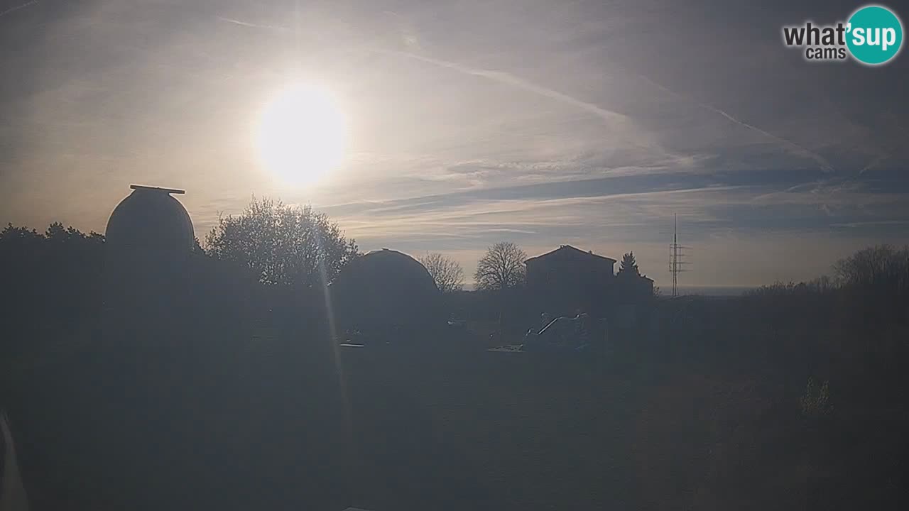 Observatorij Višnjan spletna kamera – Odkrivajte nebo, asteroide, komete in meteorite