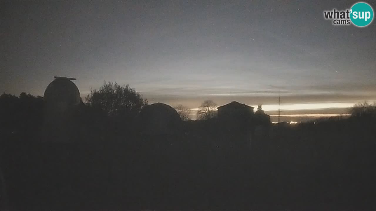 Cámara web en vivo del Observatorio de Višnjan: explora el cielo, los asteroides, cometas y meteoroides