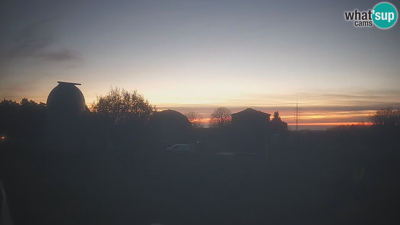 Cámara web en vivo del Observatorio de Višnjan: explora el cielo, los asteroides, cometas y meteoroides