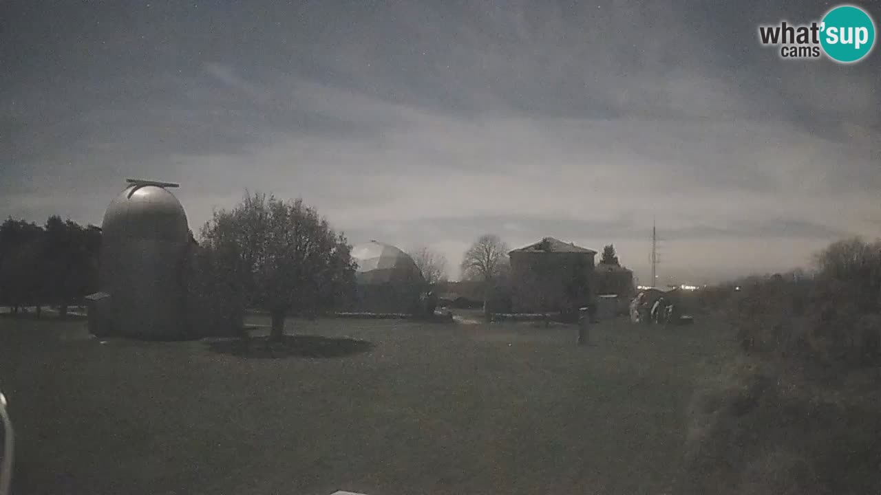 Višnjan Observatory Live Webcam – Explore the Sky, Asteroids, Comets, and Meteoroids