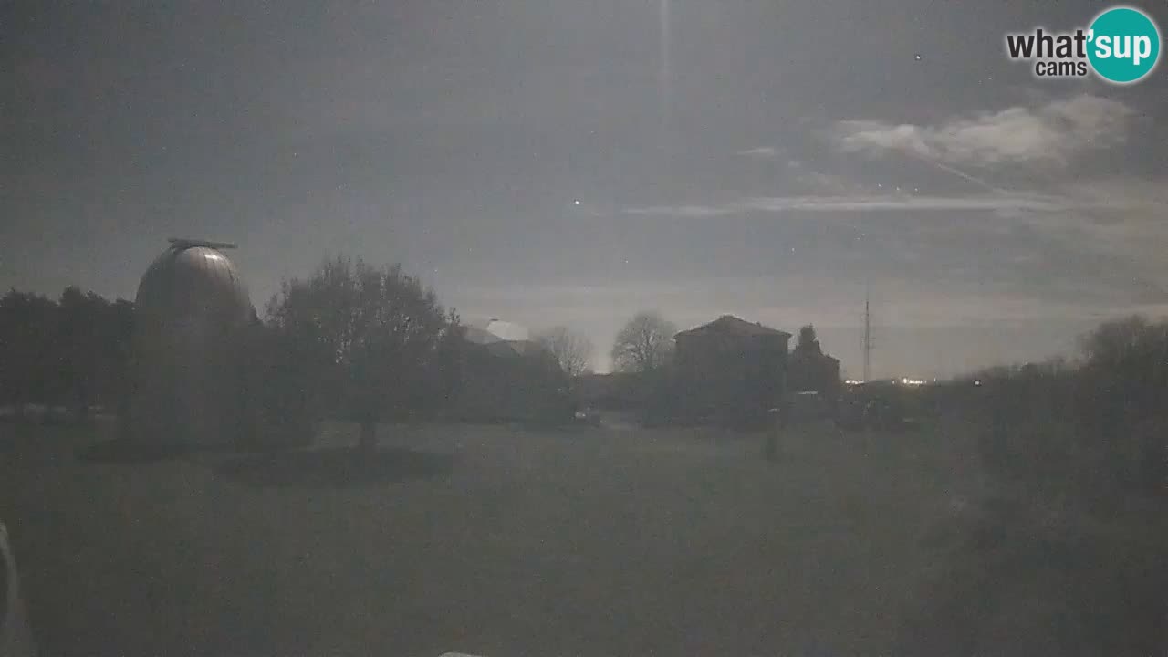 Višnjan-Observatorium Live Webcam – Explore the Sky, Asteroids, Comets, and Meteoroids