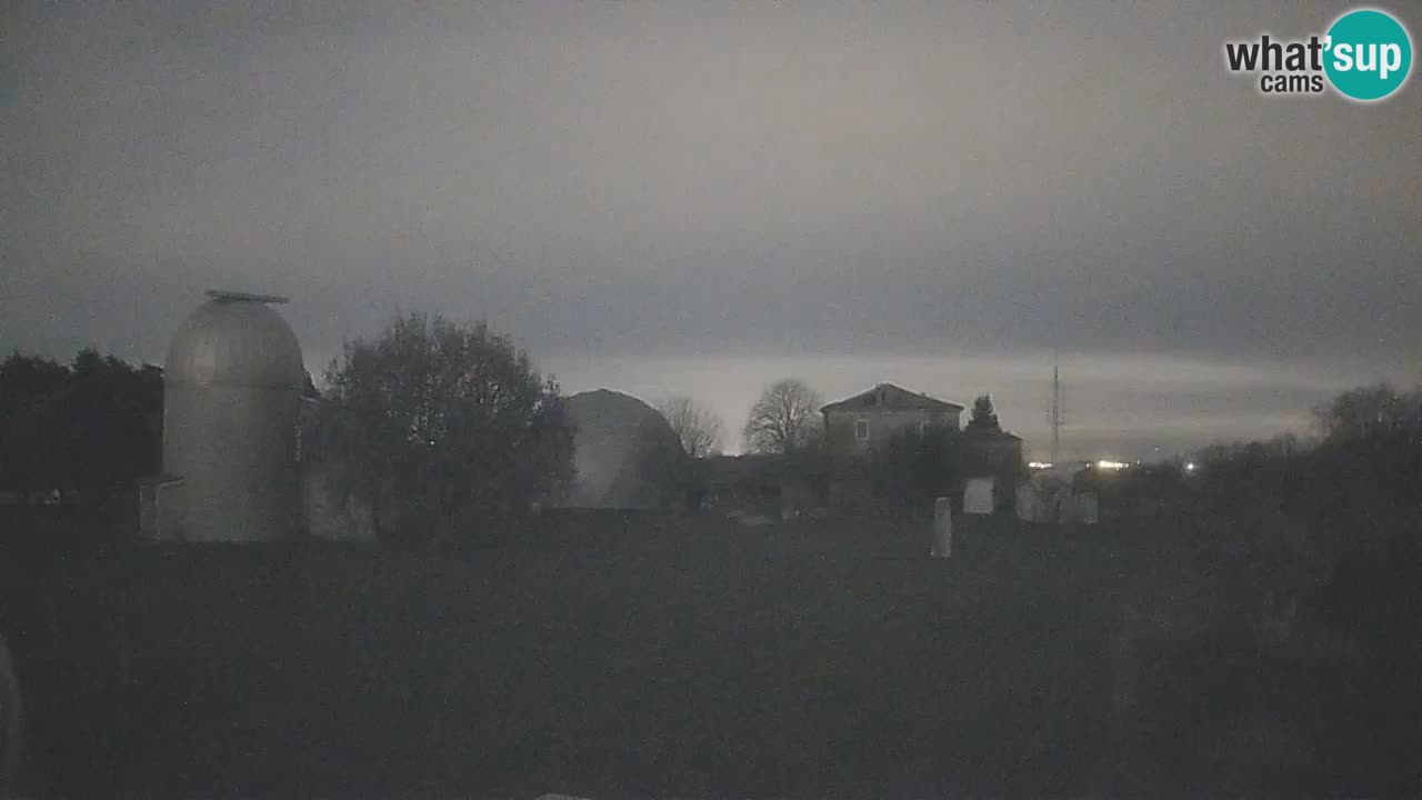 Višnjan-Observatorium Live Webcam – Explore the Sky, Asteroids, Comets, and Meteoroids