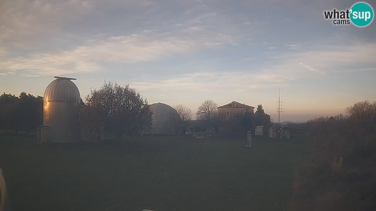 Observatorij Višnjan spletna kamera – Odkrivajte nebo, asteroide, komete in meteorite