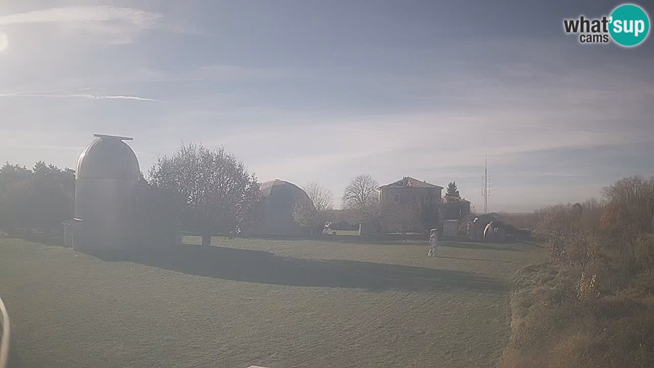 Observatorij Višnjan spletna kamera – Odkrivajte nebo, asteroide, komete in meteorite