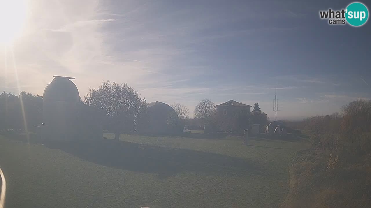 Cámara web en vivo del Observatorio de Višnjan: explora el cielo, los asteroides, cometas y meteoroides