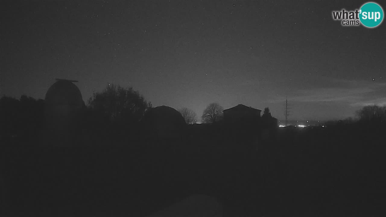 Cámara web en vivo del Observatorio de Višnjan: explora el cielo, los asteroides, cometas y meteoroides