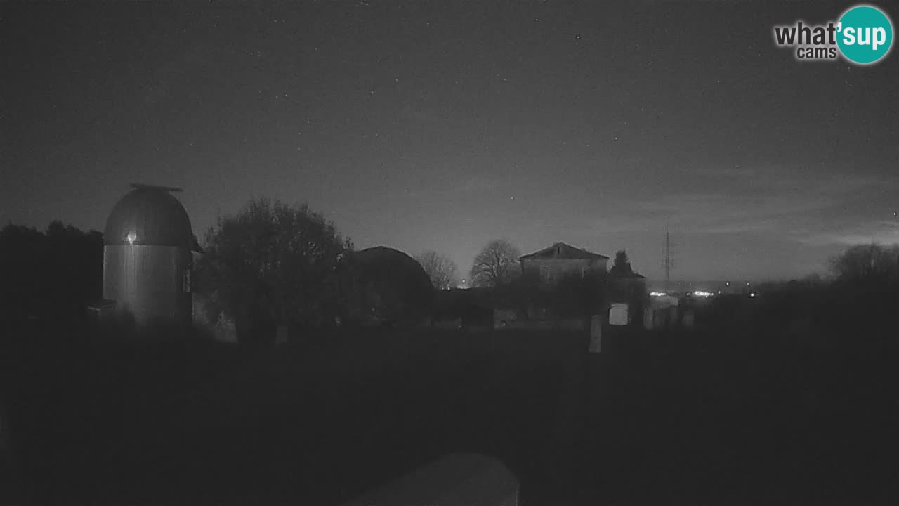 Observatorij Višnjan spletna kamera – Odkrivajte nebo, asteroide, komete in meteorite