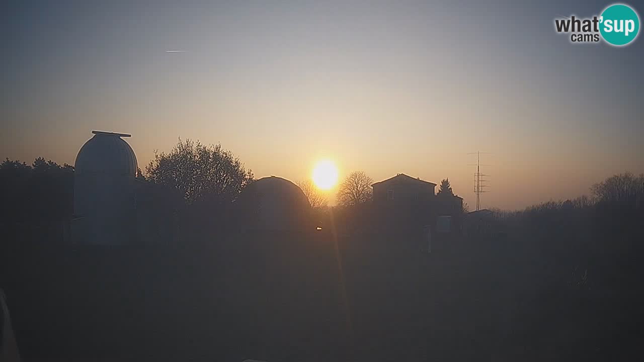 Višnjan Observatory Live Webcam – Explore the Sky, Asteroids, Comets, and Meteoroids