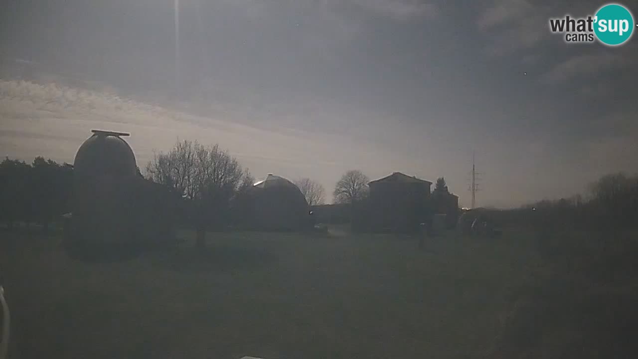 Cámara web en vivo del Observatorio de Višnjan: explora el cielo, los asteroides, cometas y meteoroides