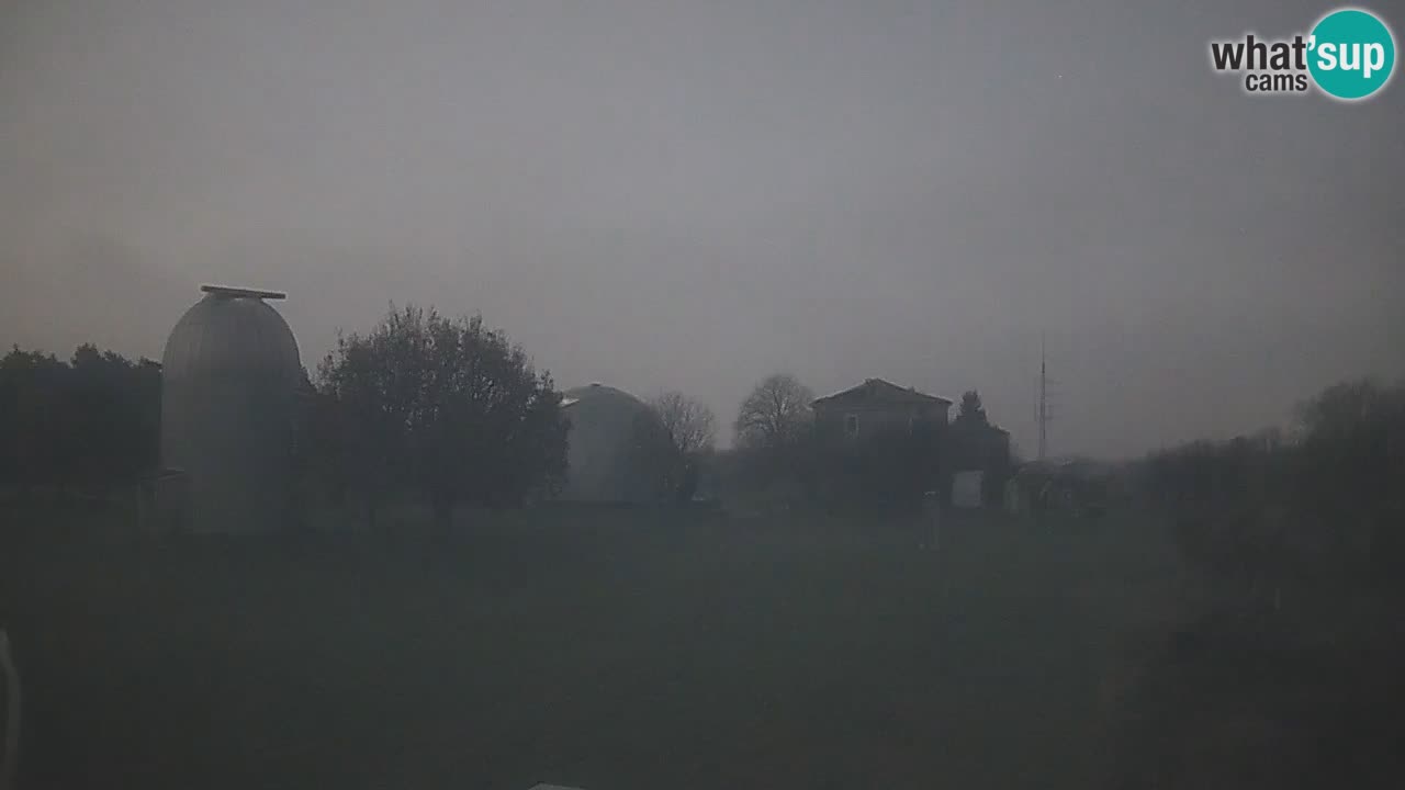 Cámara web en vivo del Observatorio de Višnjan: explora el cielo, los asteroides, cometas y meteoroides