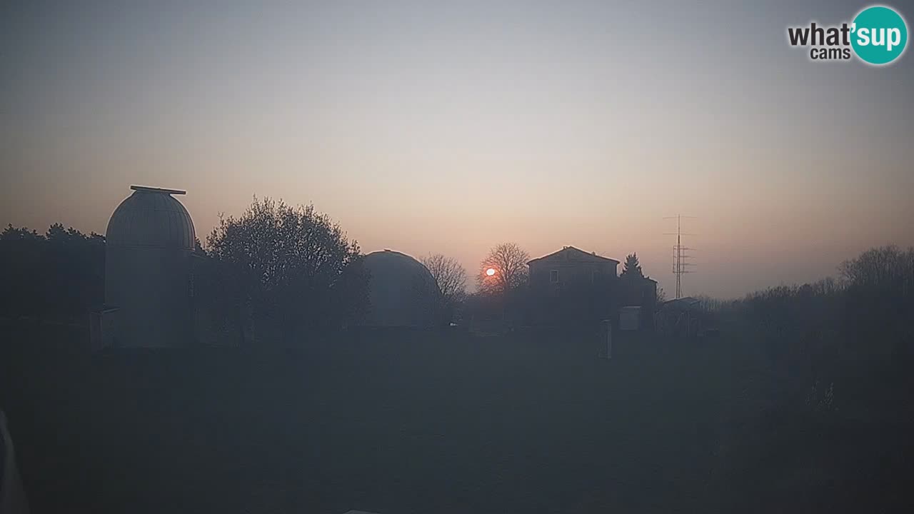 Višnjan Observatory Live Webcam – Explore the Sky, Asteroids, Comets, and Meteoroids