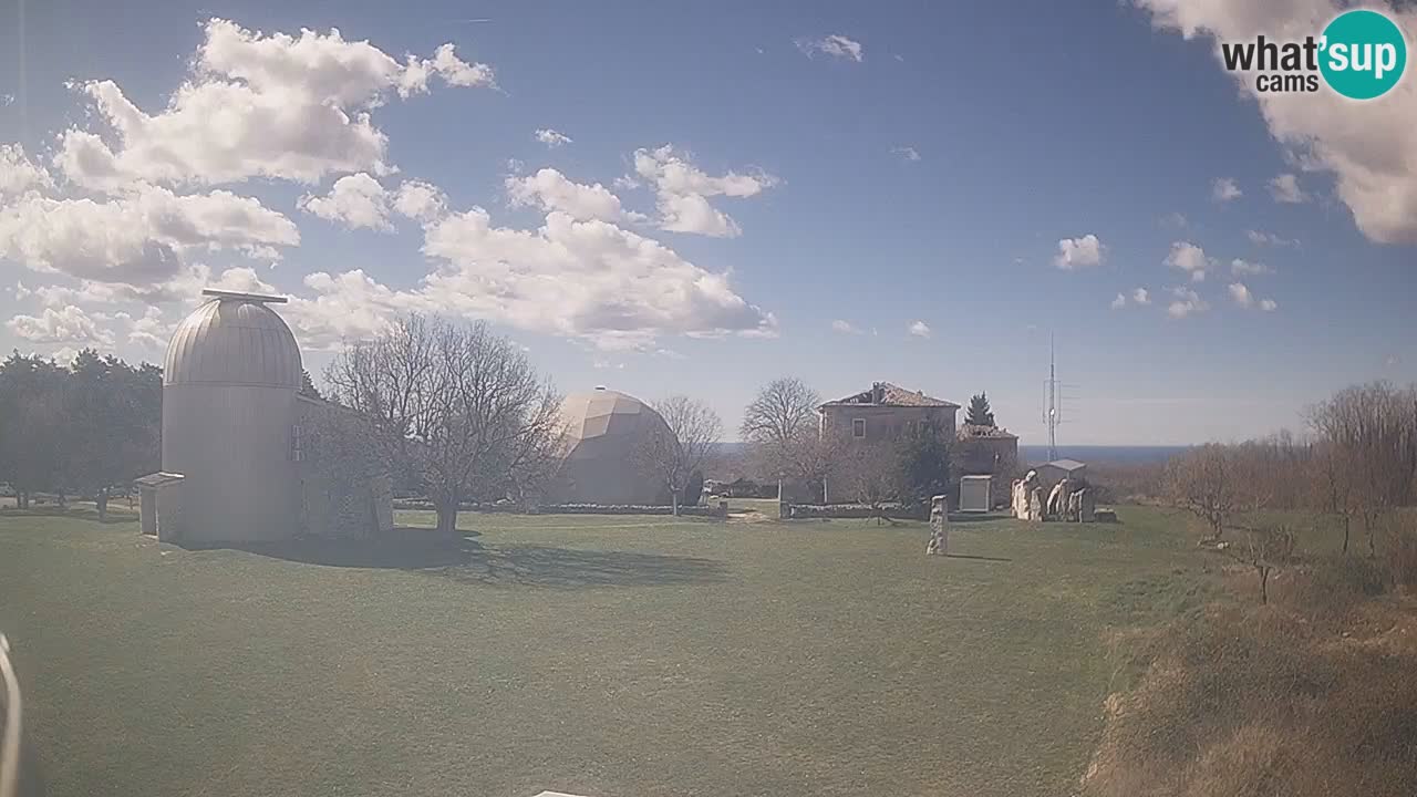 Višnjan Observatory Live Webcam – Explore the Sky, Asteroids, Comets, and Meteoroids