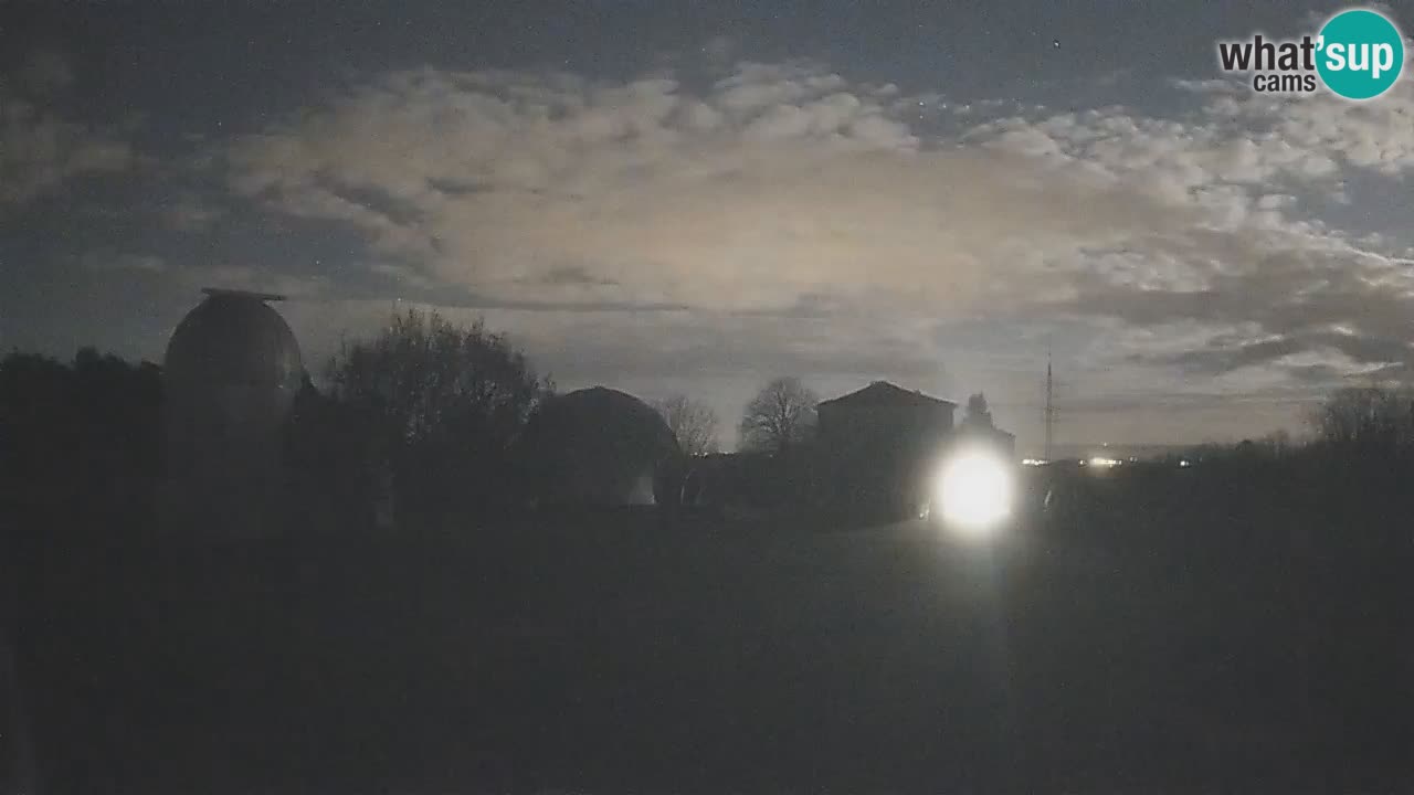 Višnjan-Observatorium Live Webcam – Explore the Sky, Asteroids, Comets, and Meteoroids