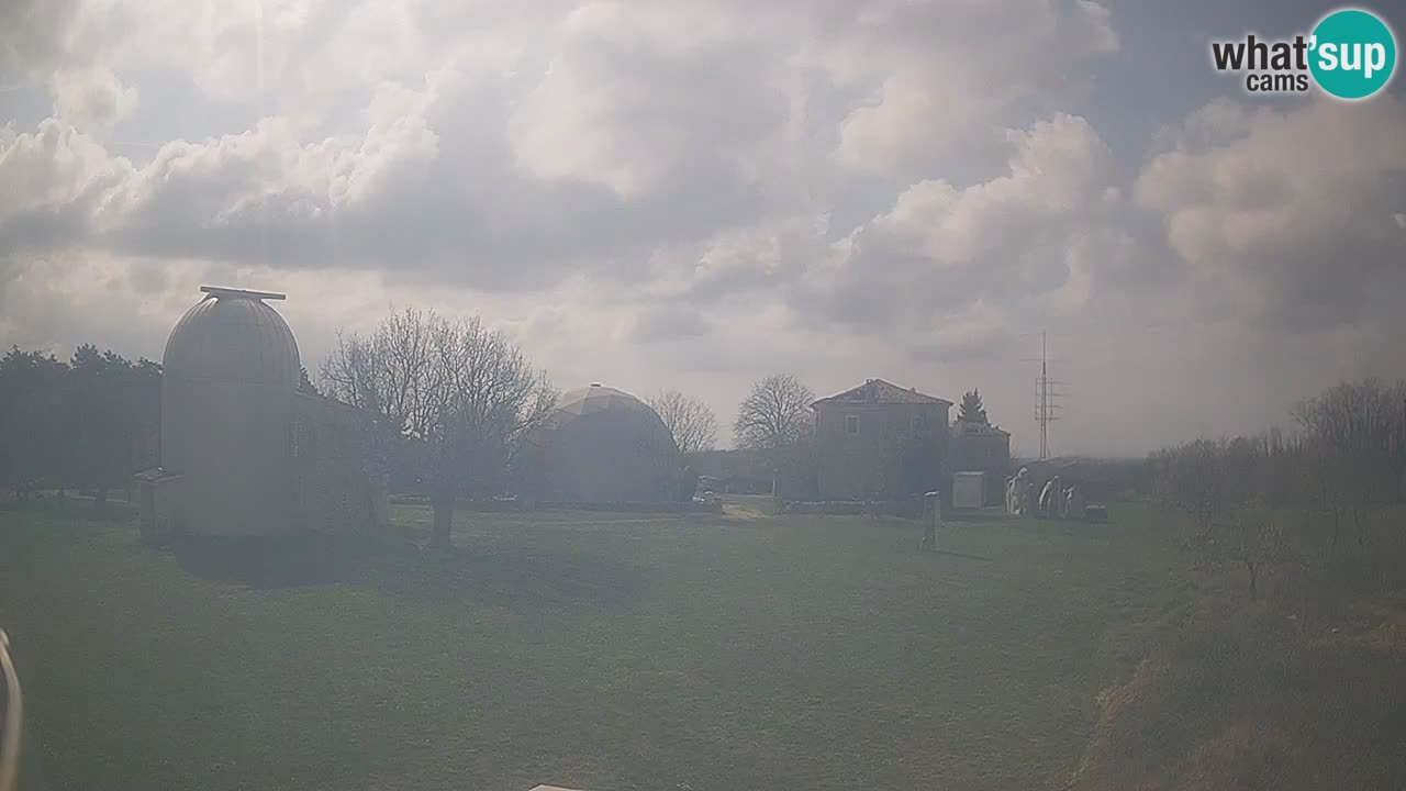 Observatorij Višnjan spletna kamera – Odkrivajte nebo, asteroide, komete in meteorite