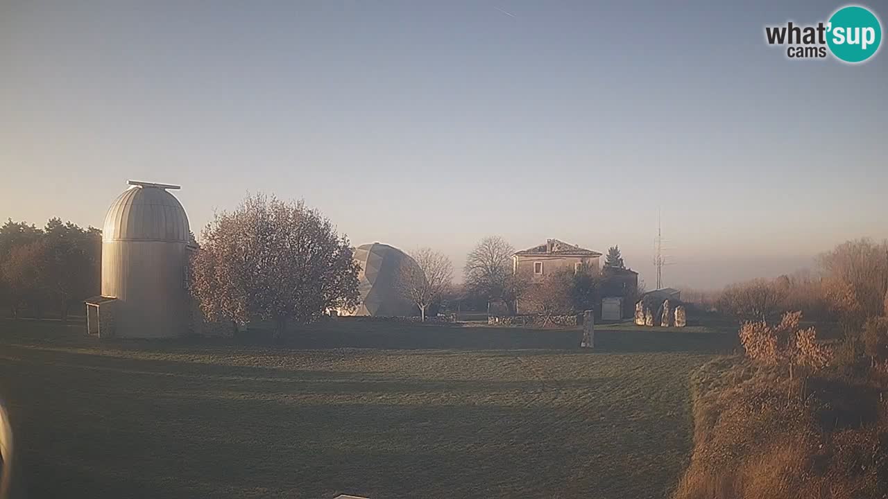 Višnjan Observatory Live Webcam – Explore the Sky, Asteroids, Comets, and Meteoroids