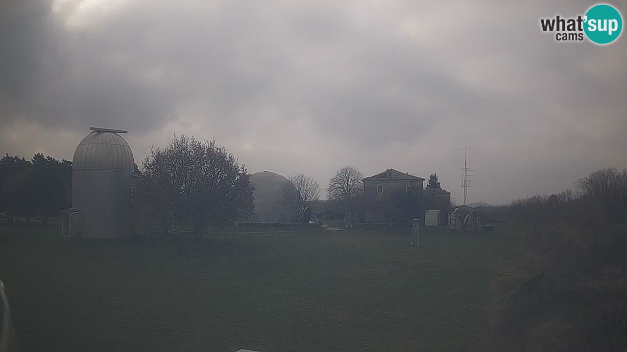 Observatorij Višnjan spletna kamera – Odkrivajte nebo, asteroide, komete in meteorite