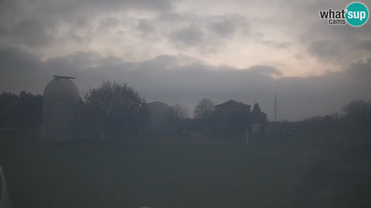 Višnjan-Observatorium Live Webcam – Explore the Sky, Asteroids, Comets, and Meteoroids