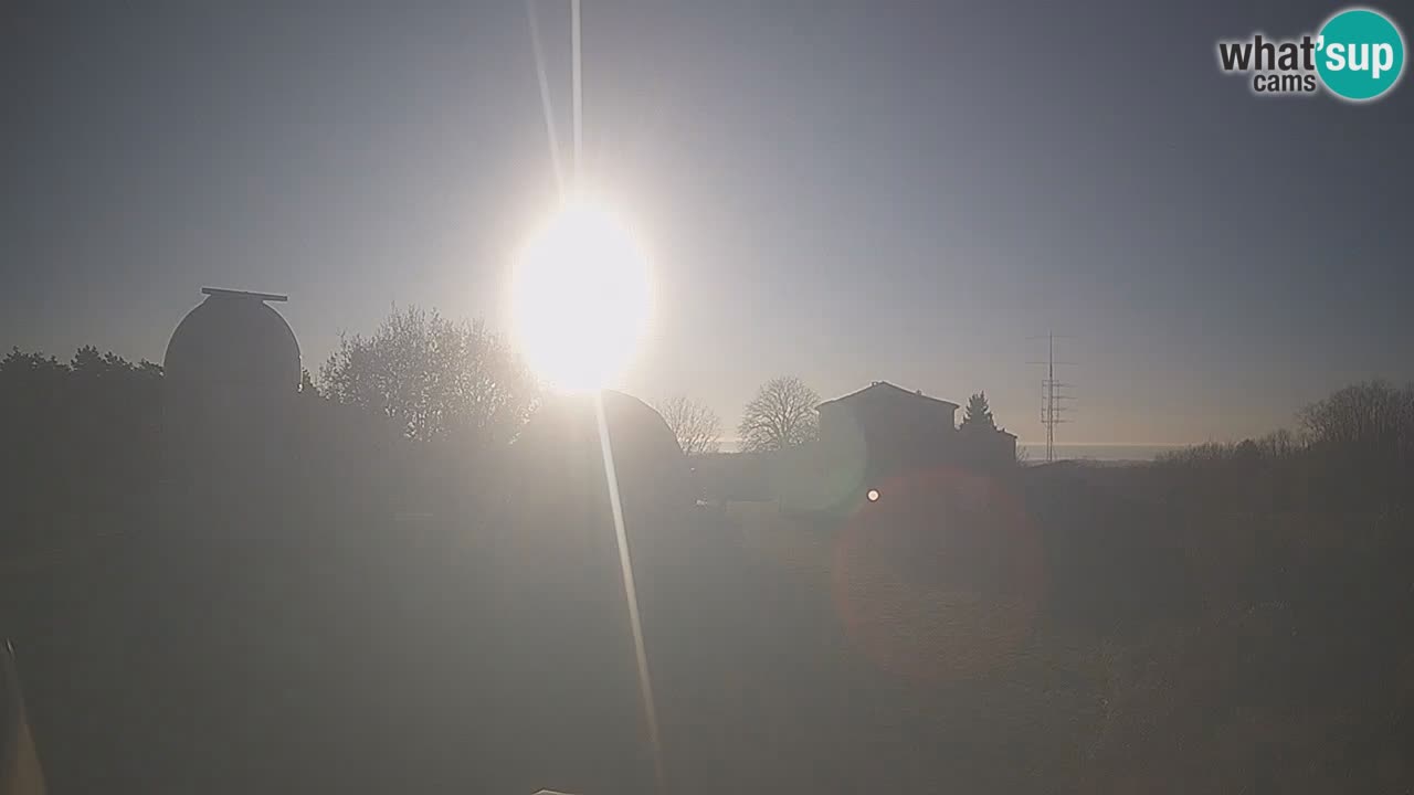 Višnjan Observatory Live Webcam – Explore the Sky, Asteroids, Comets, and Meteoroids