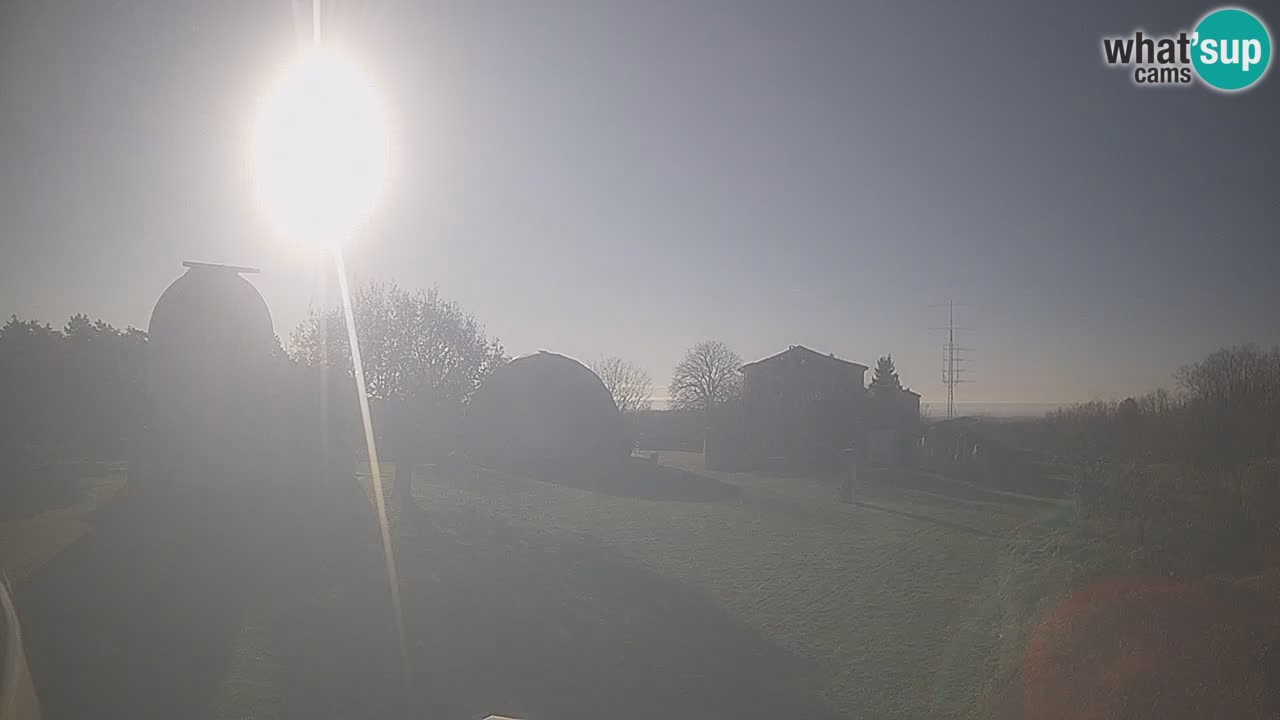 Višnjan Observatory Live Webcam – Explore the Sky, Asteroids, Comets, and Meteoroids