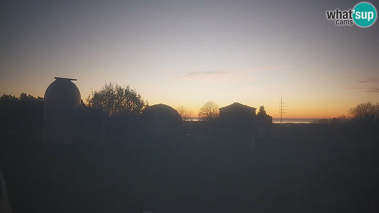 Višnjan Observatory Live Webcam – Explore the Sky, Asteroids, Comets, and Meteoroids