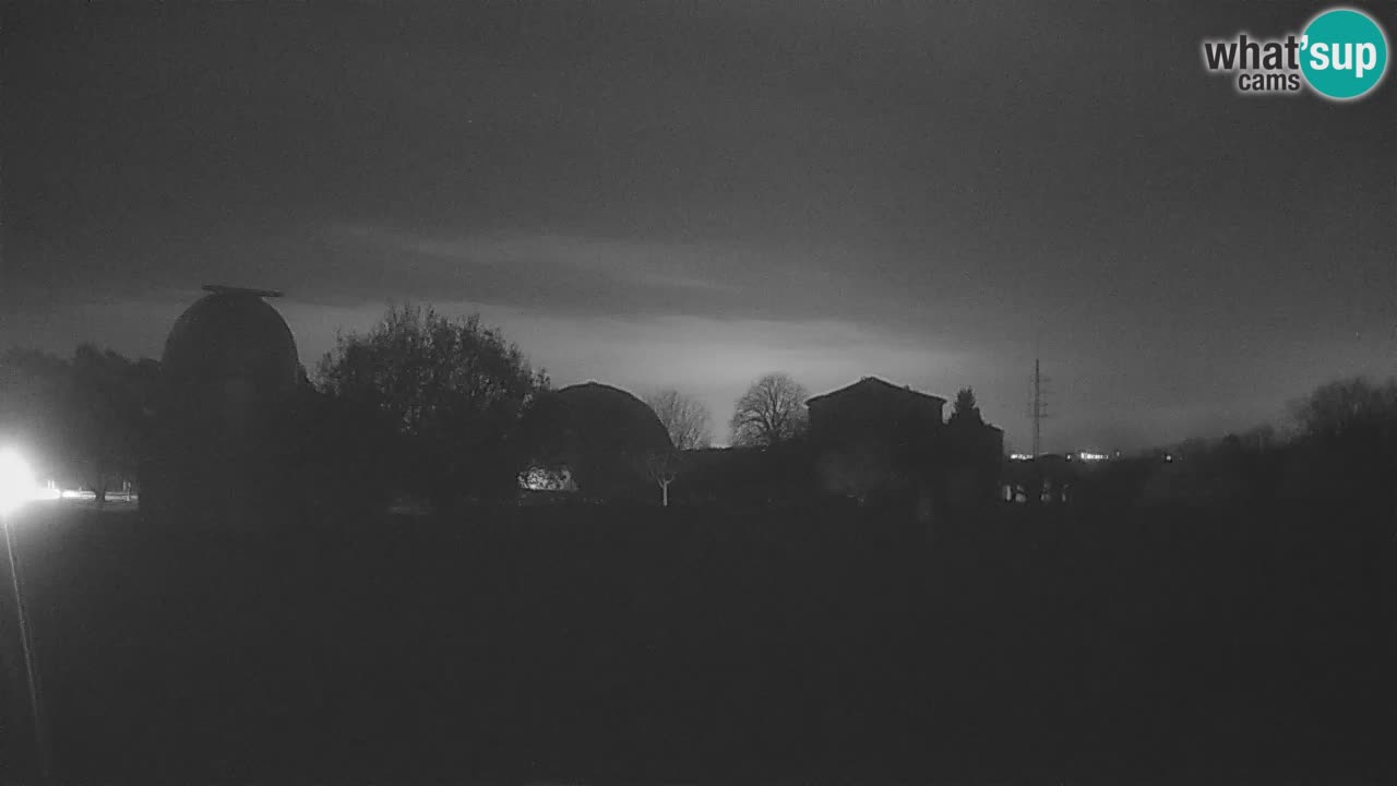 Višnjan Observatory Live Webcam – Explore the Sky, Asteroids, Comets, and Meteoroids