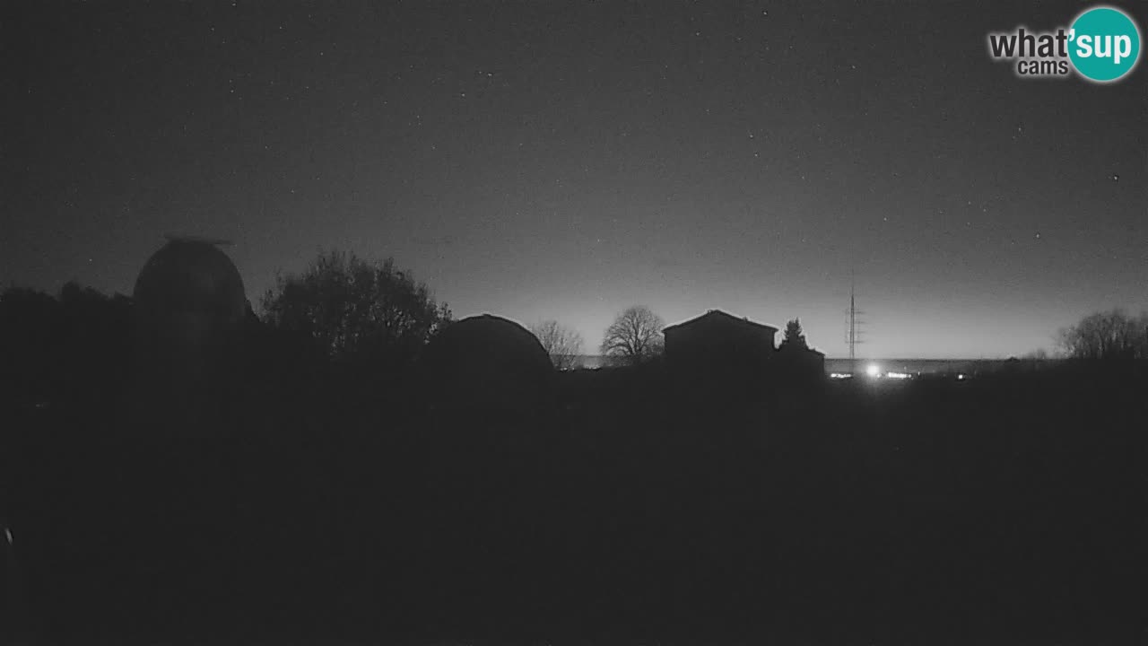 Višnjan Observatory Live Webcam – Explore the Sky, Asteroids, Comets, and Meteoroids