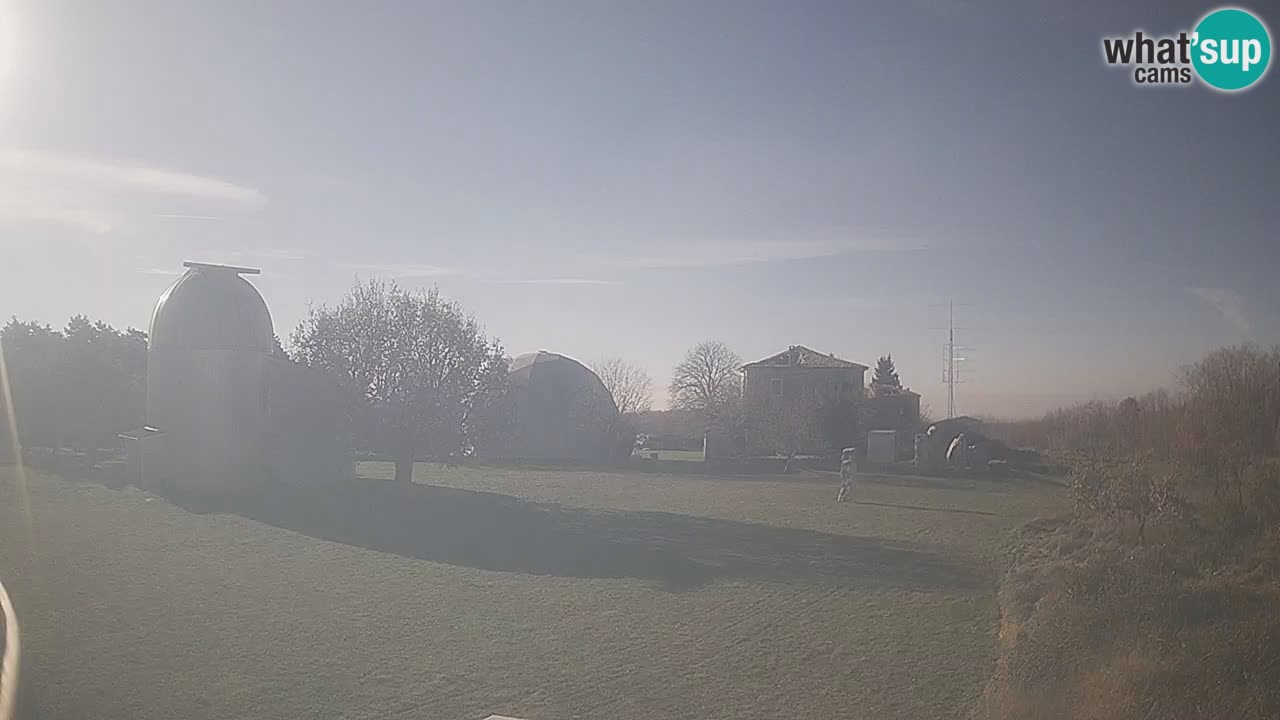 Observatorij Višnjan spletna kamera – Odkrivajte nebo, asteroide, komete in meteorite