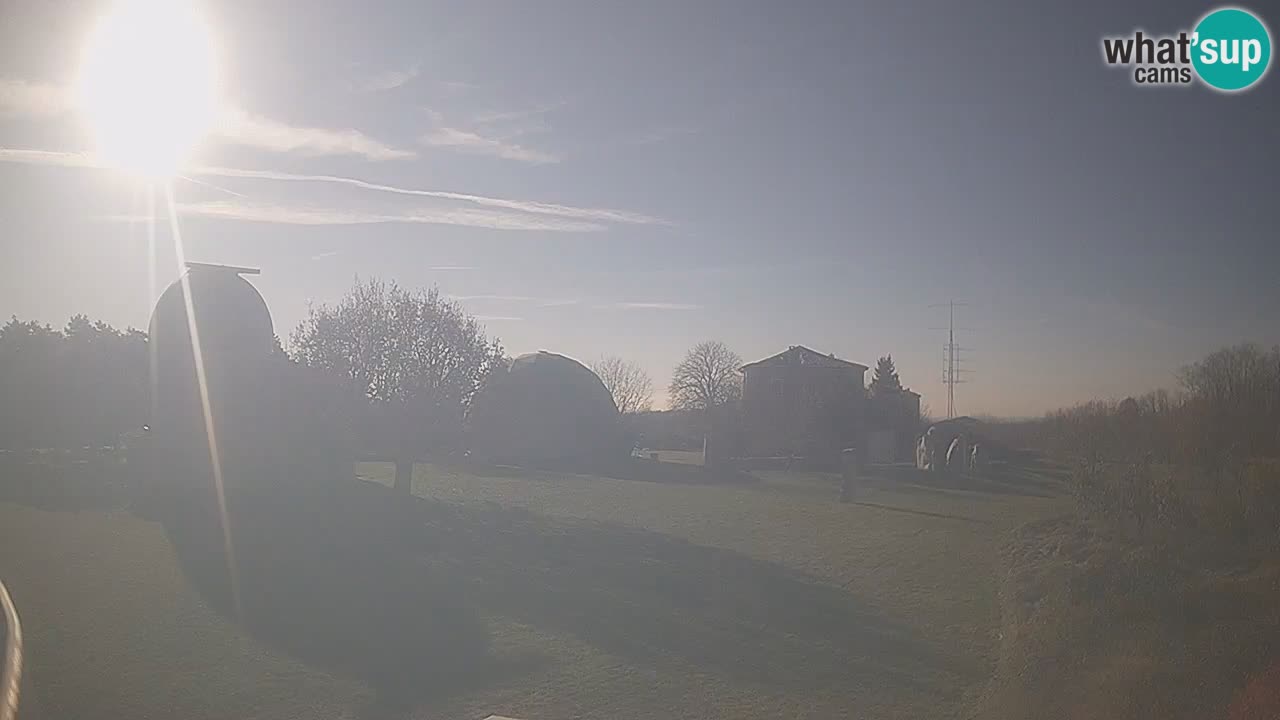 Višnjan Observatory Live Webcam – Explore the Sky, Asteroids, Comets, and Meteoroids