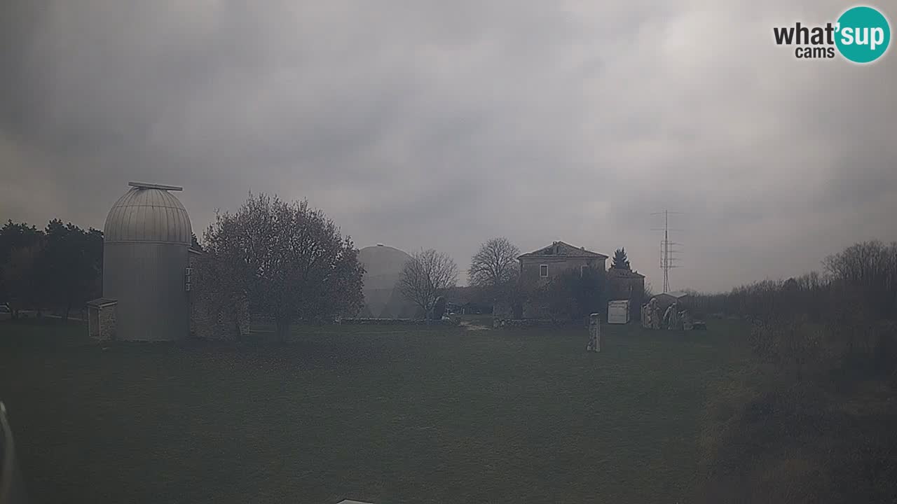 Observatorij Višnjan spletna kamera – Odkrivajte nebo, asteroide, komete in meteorite