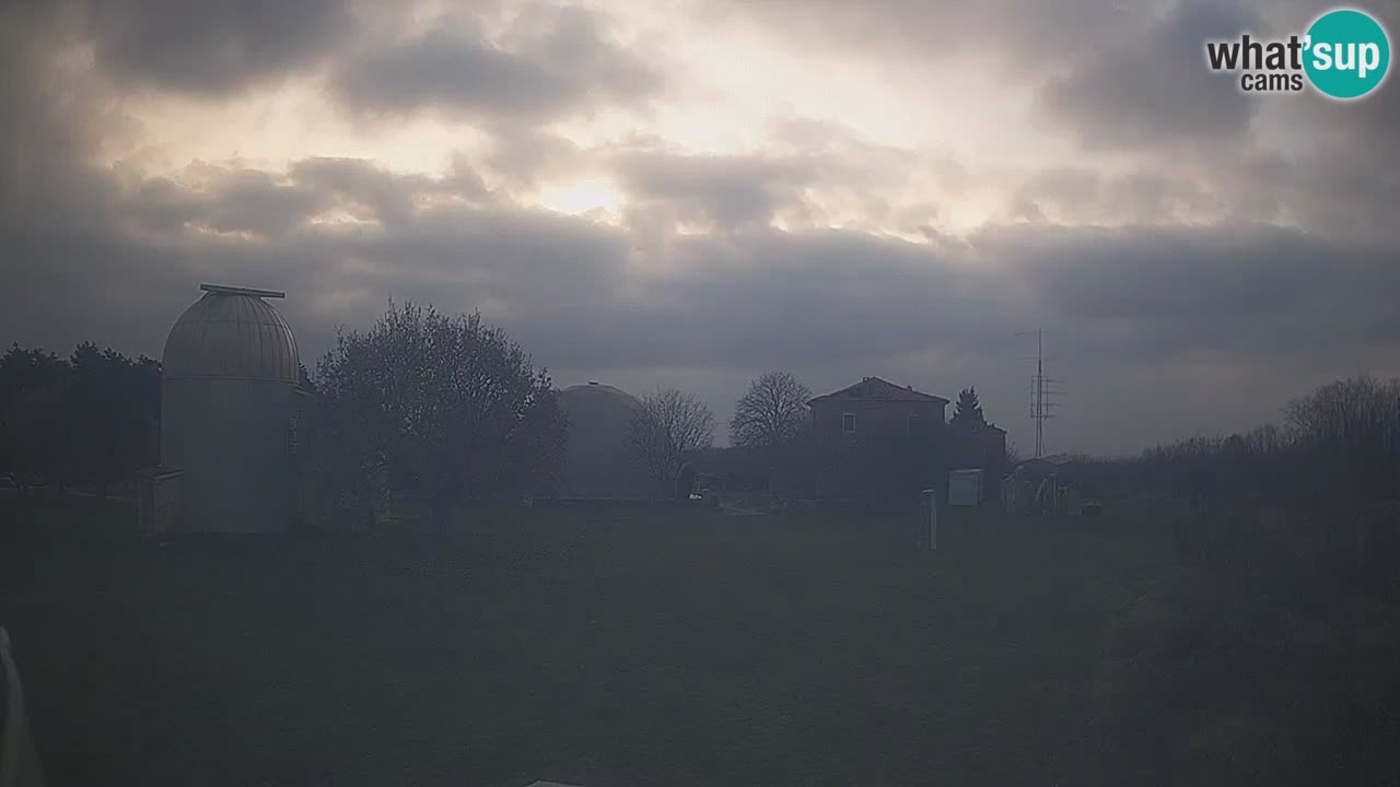 Višnjan Observatory Live Webcam – Explore the Sky, Asteroids, Comets, and Meteoroids