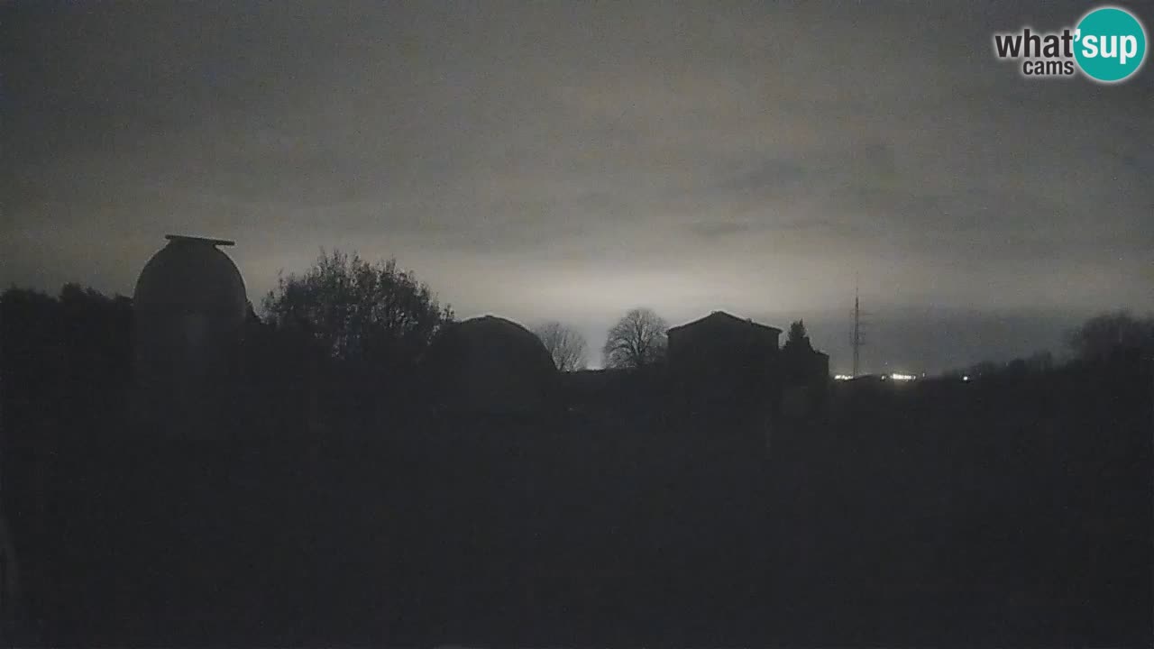 Višnjan-Observatorium Live Webcam – Explore the Sky, Asteroids, Comets, and Meteoroids