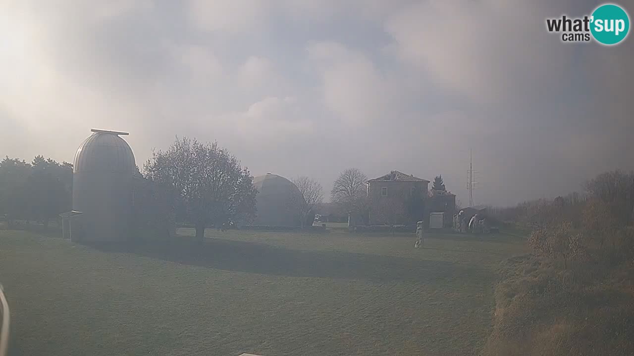 Cámara web en vivo del Observatorio de Višnjan: explora el cielo, los asteroides, cometas y meteoroides