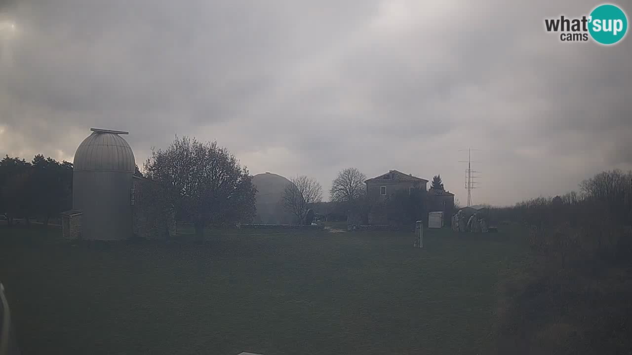 Višnjan Observatory Live Webcam – Explore the Sky, Asteroids, Comets, and Meteoroids