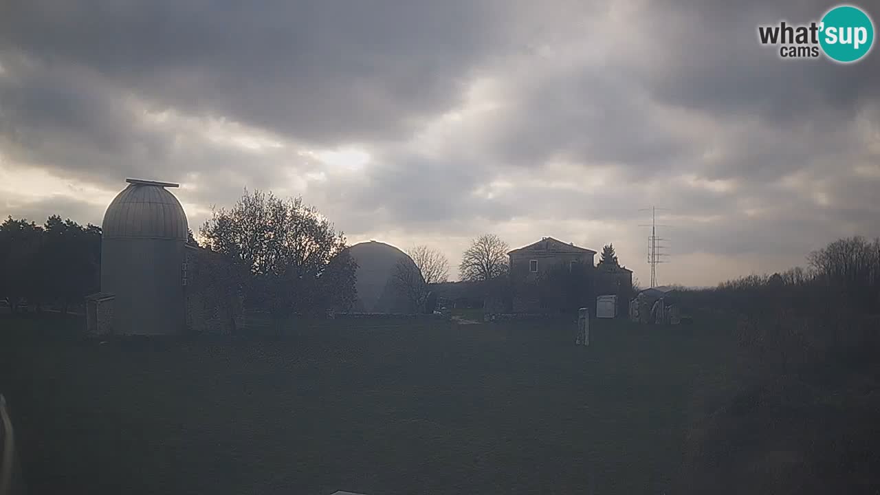 Višnjan Observatory Live Webcam – Explore the Sky, Asteroids, Comets, and Meteoroids