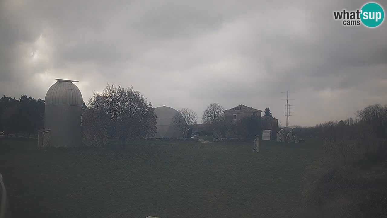 Cámara web en vivo del Observatorio de Višnjan: explora el cielo, los asteroides, cometas y meteoroides