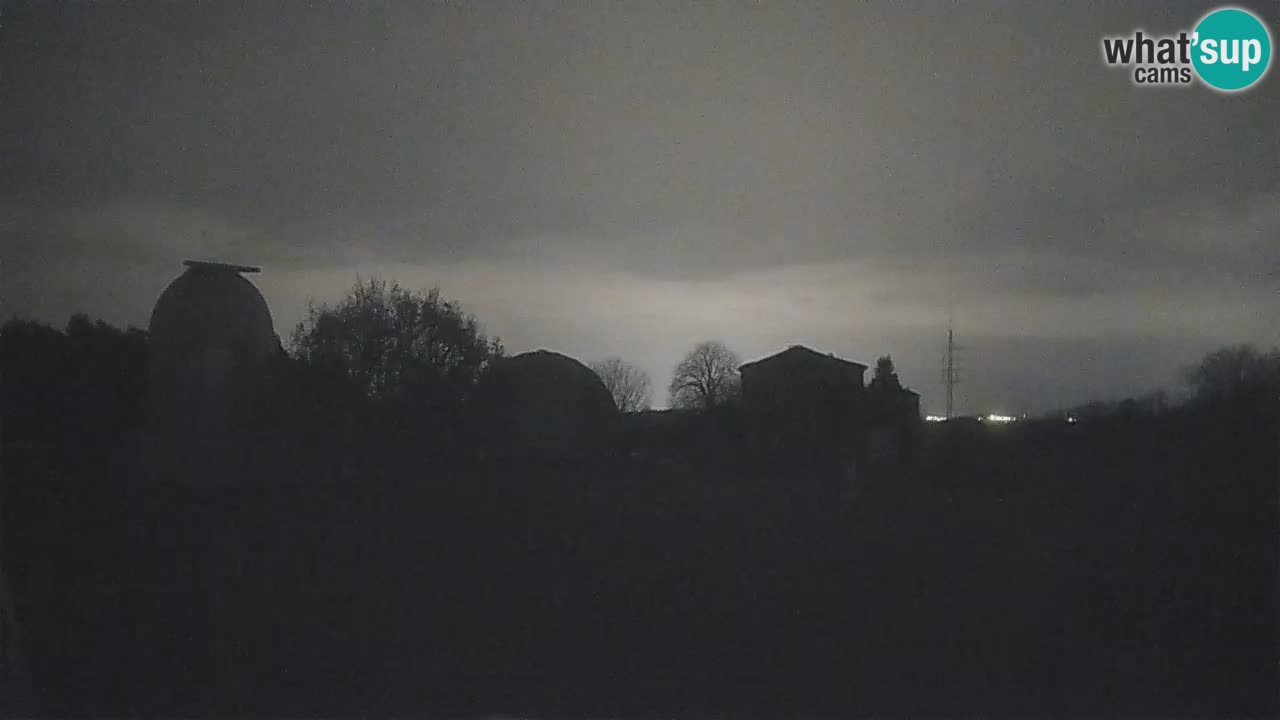 Cámara web en vivo del Observatorio de Višnjan: explora el cielo, los asteroides, cometas y meteoroides