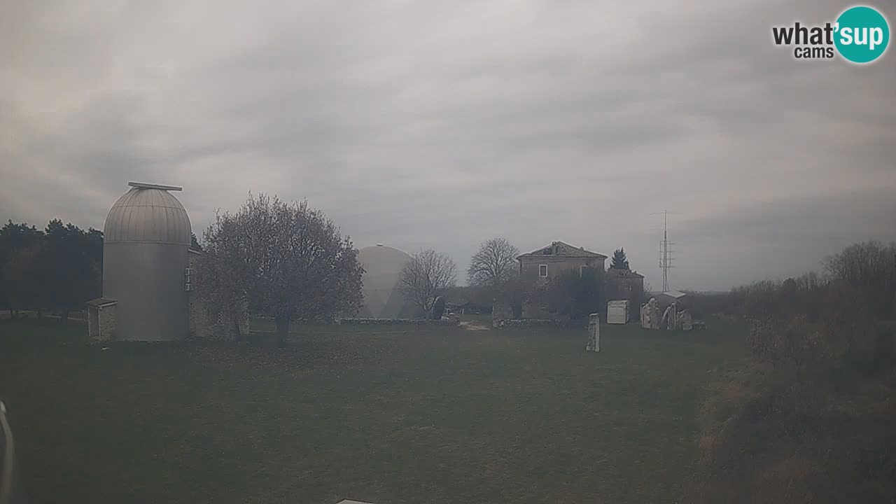 Observatorij Višnjan spletna kamera – Odkrivajte nebo, asteroide, komete in meteorite