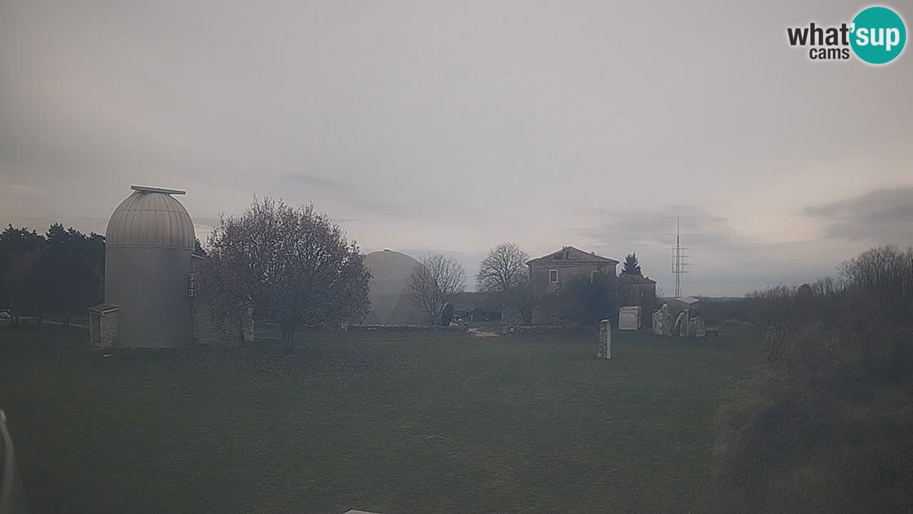 Višnjan Observatory Live Webcam – Explore the Sky, Asteroids, Comets, and Meteoroids