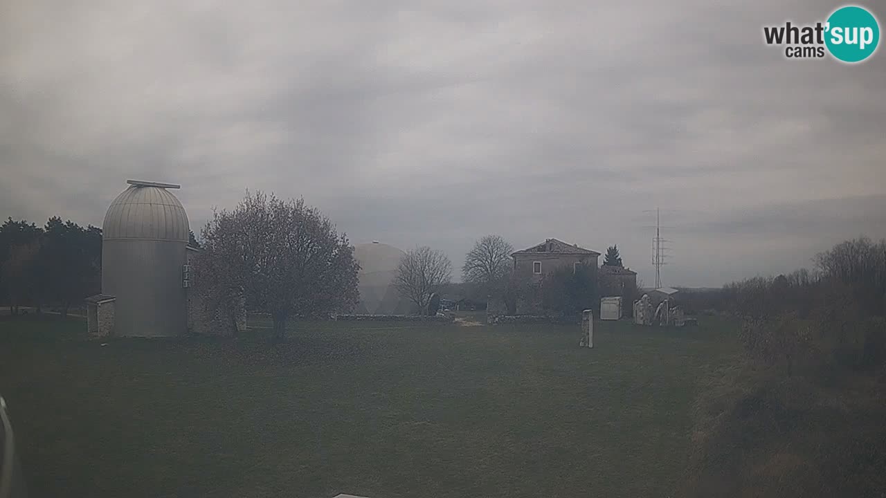 Višnjan Observatory Live Webcam – Explore the Sky, Asteroids, Comets, and Meteoroids