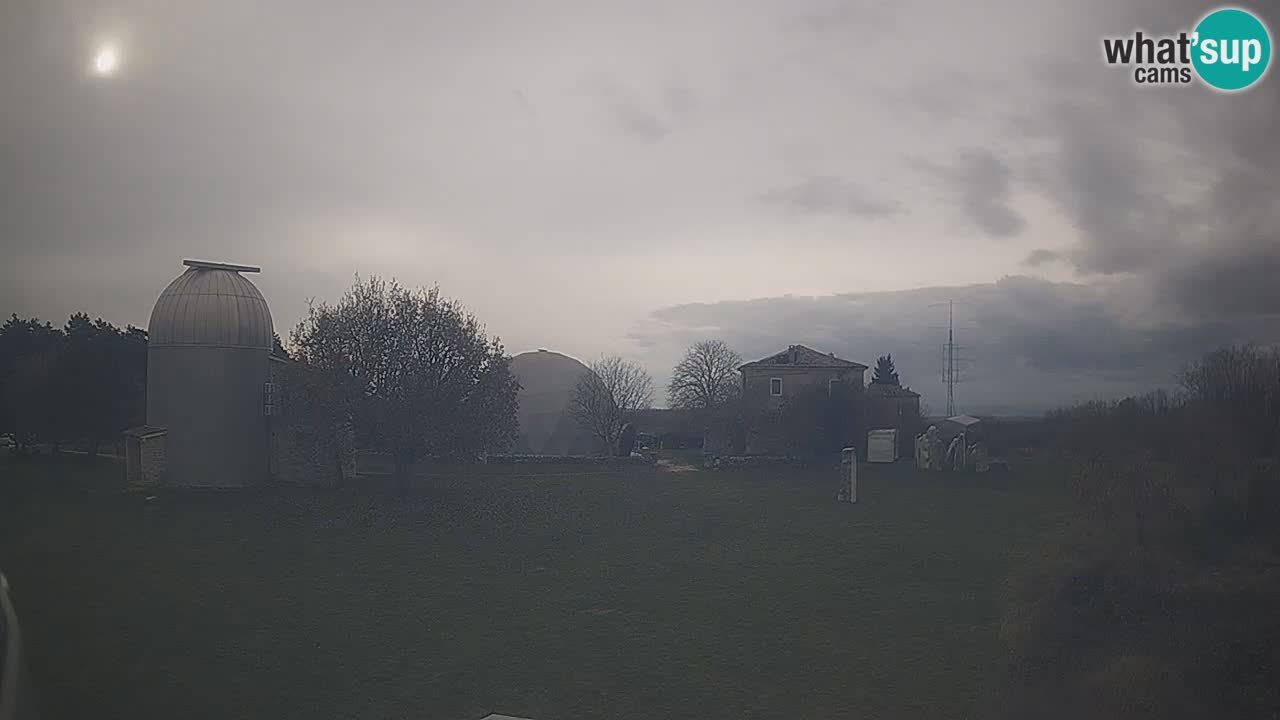 Cámara web en vivo del Observatorio de Višnjan: explora el cielo, los asteroides, cometas y meteoroides