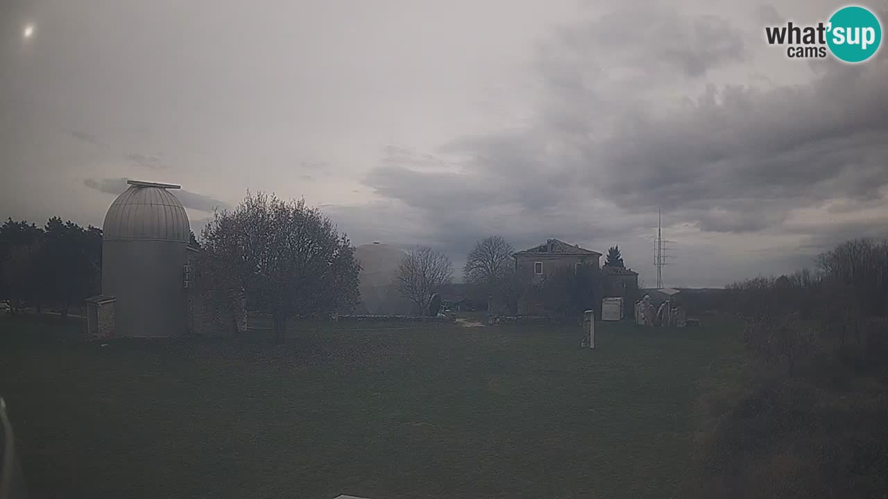 Višnjan Observatory Live Webcam – Explore the Sky, Asteroids, Comets, and Meteoroids