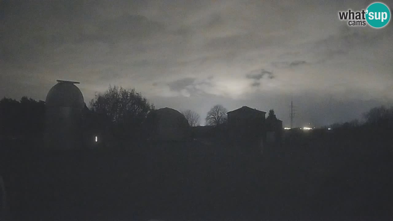 Višnjan-Observatorium Live Webcam – Explore the Sky, Asteroids, Comets, and Meteoroids