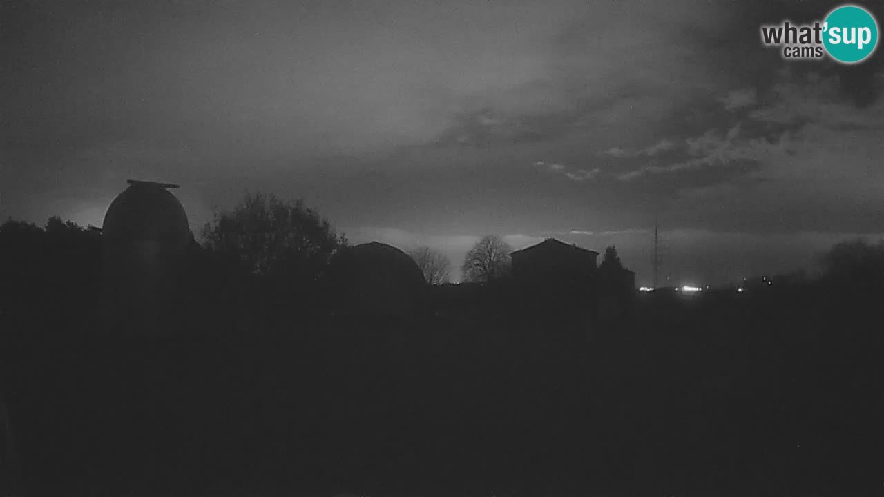 Višnjan Observatory Live Webcam – Explore the Sky, Asteroids, Comets, and Meteoroids