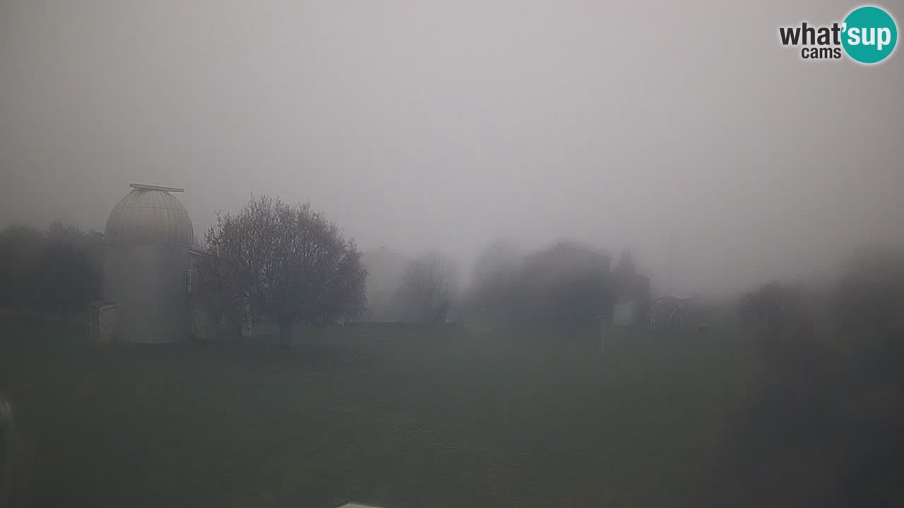 Webcam en direct de l’Observatoire de Višnjan – Explorez le ciel, les astéroïdes, les comètes et les météoroïdes