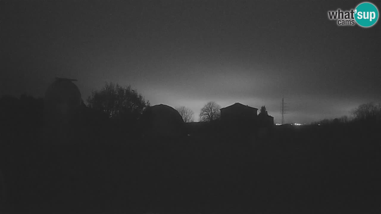 Observatorij Višnjan spletna kamera – Odkrivajte nebo, asteroide, komete in meteorite